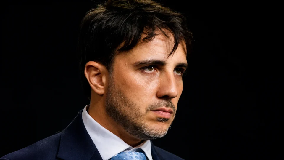 Renan Santos denuncia plano para matá-lo durante ato de largada da campanha em São Paulo