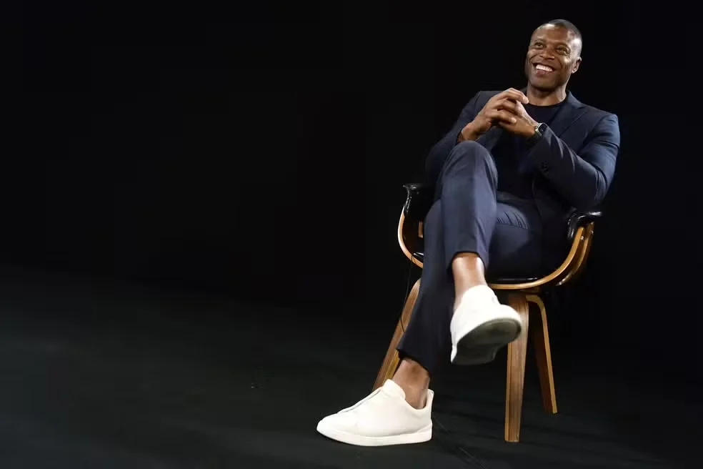 Júlio Baptista se define como um técnico "situacional" — Foto: Marcos Ribolli