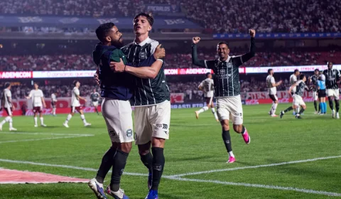 São Paulo abre o placar, mas cede empate ao Coritiba no Morumbis