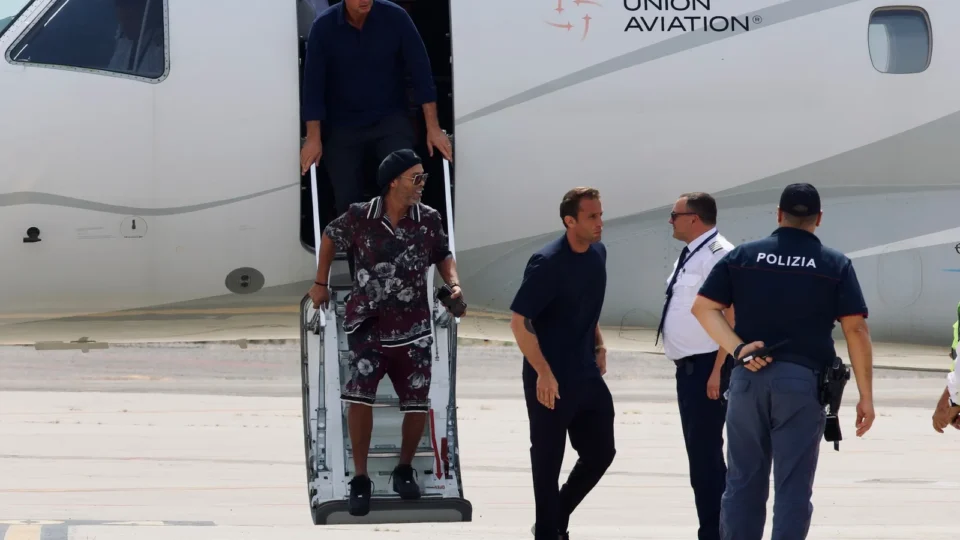 Ronaldinho vira sócio e jogador do Ravenna FC com contrato até 2028
