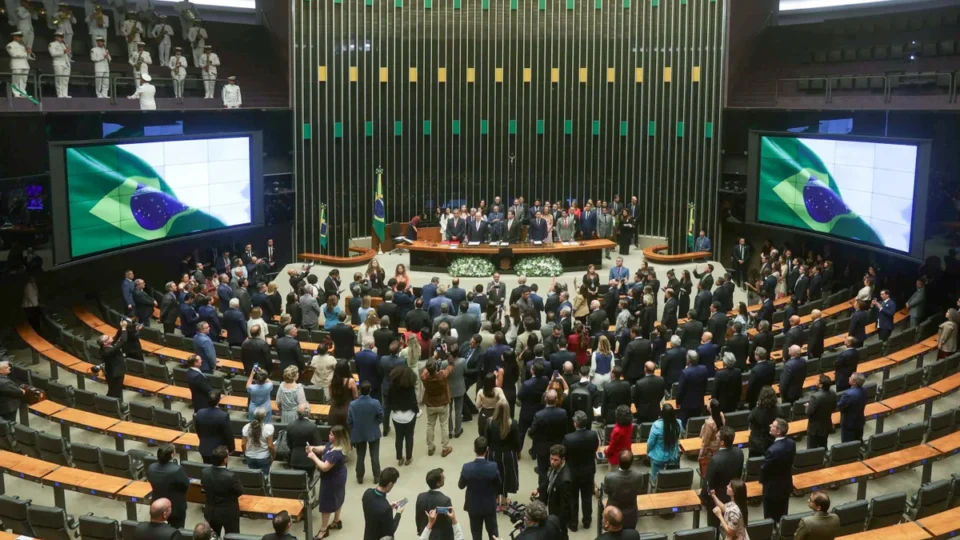 Bens de 9 deputados investigados pelo STF sobem R$ 33,9 milhões