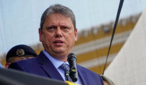 Tarcísio diz rejeitar pontos do bolsonarismo e reforça autonomia política