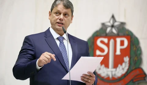 Tarcísio promete ampliar ações de saúde mental contra vício em bets