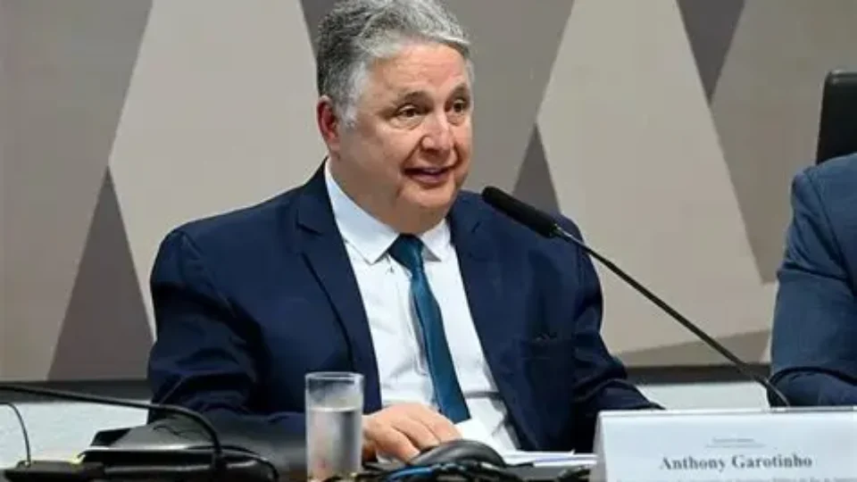 Garotinho pode ficar fora da eleição: Justiça manda cumprir sentença e aciona TRE e TSE