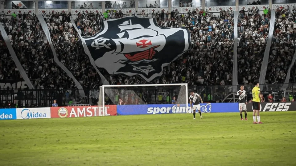 SAF: Vasco expõe racha e pressiona Lamacchia, Fenômeno perto de novo negócio