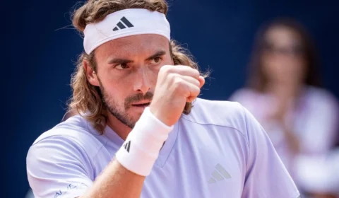Tsitsipas vence em Montréal e enfrenta João Fonseca nesta quarta