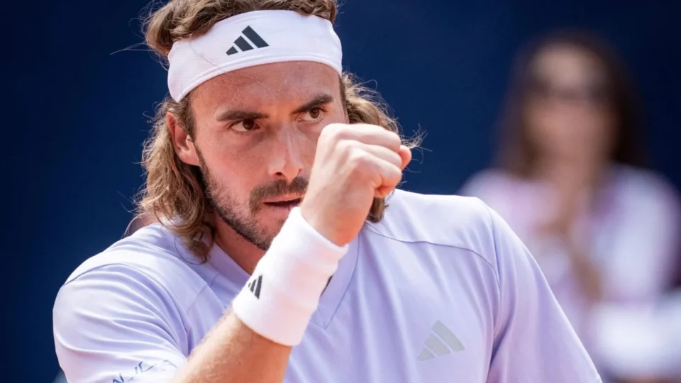 Tsitsipas vence em Montréal e enfrenta João Fonseca nesta quarta