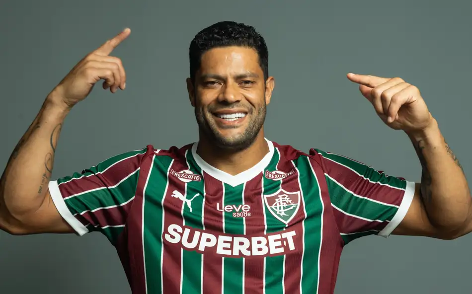Na segunda etapa, o Fluminense voltou mais agressivo e conseguiu buscar o empate.