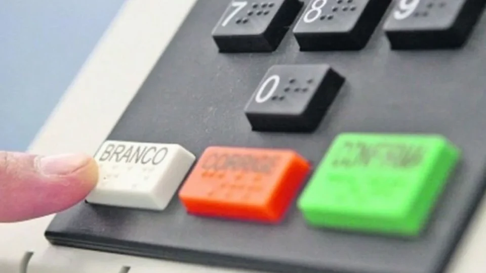 Prazo do voto em trânsito nas eleições de 2026 se aproxima