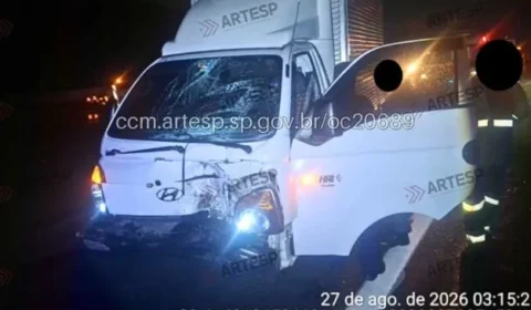 Carreta tomba no Rodoanel e provoca grande congestionamento na Grande São Paulo