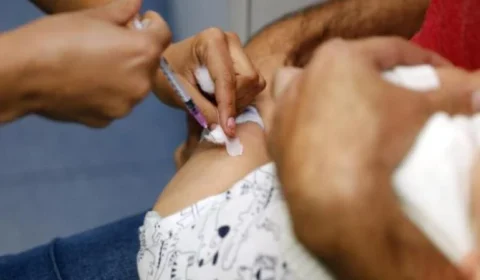 BH começa campanha de vacinação para ampliar proteção contra poliomielite para crianças