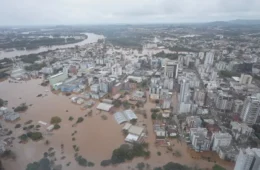 Mais de 1.000 desalojados no RS após temporais; risco segue alto