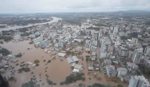 Mais de 1.000 desalojados no RS após temporais; risco segue alto
