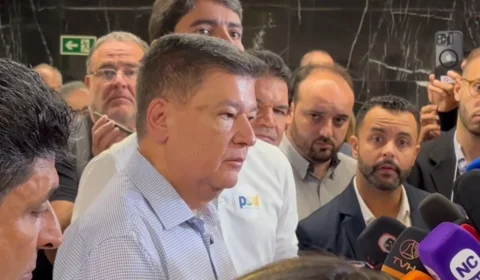 Carlos Viana ataca Lulinha e manda recado para o PT