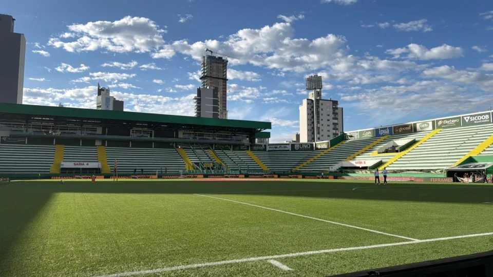 Chapecoense x Cruzeiro: onde assistir às 18h30 na Arena Condá