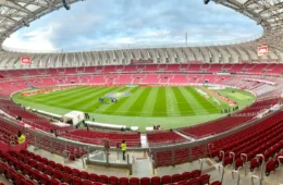 Inter e Corinthians abrem duelo tenso na Copa do Brasil