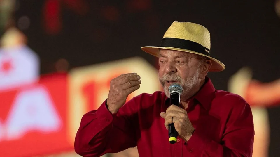 Lula volta a Minas em cenário apertado contra Flávio Bolsonaro e aposta em eleitorado decisivo