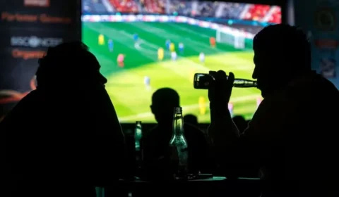 Violência contra mulheres cresce 288% em dias de jogos de futebol, aponta pesquisa