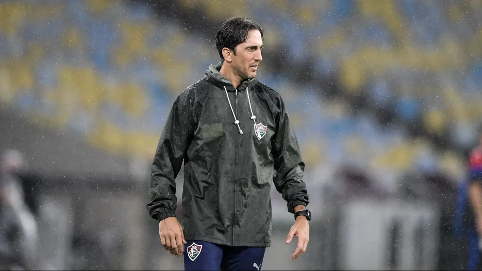 Fluminense demite Zubeldía após sequência sem vitórias