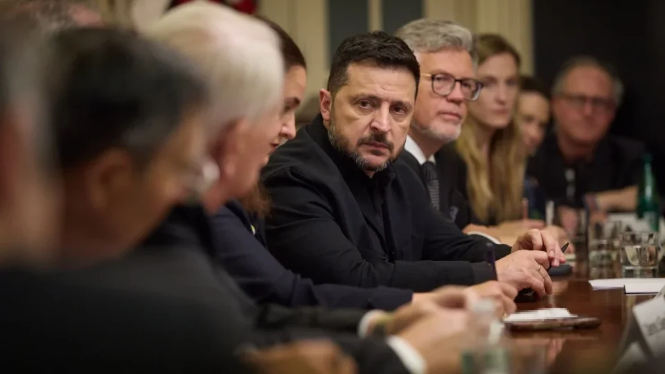 Zelensky diz que Trump deu aval para Ucrânia produzir mísseis Patriot