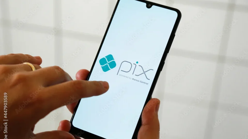 BC amplia uso do Pix em contas-salário e reforça regras contra fraudes