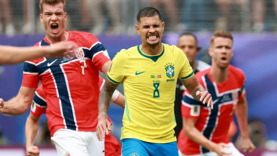 Pênaltis de Raphinha e Vini Jr. fazem web resgatar erro de Bruno na Copa