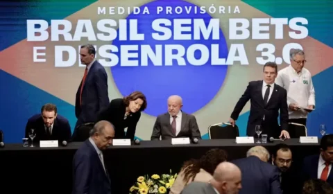 Lula assina MP que proíbe bets no Brasil; medida agora será analisada pelo Congresso