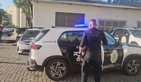 Liderança do Comando Vermelho na Bahia é presa ao tentar deixar o Rio
