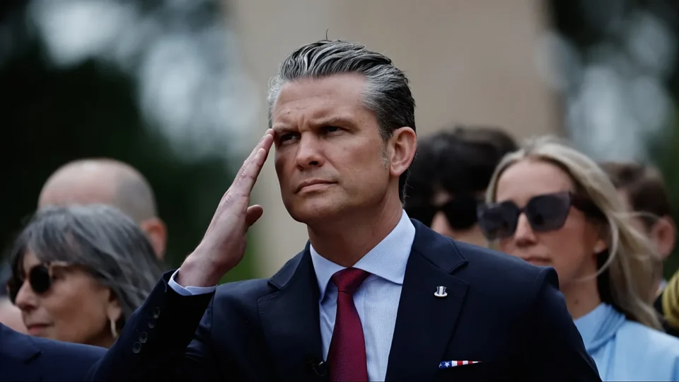 Hegseth mobiliza Pentágono contra ameaças estrangeiras às eleições dos EUA