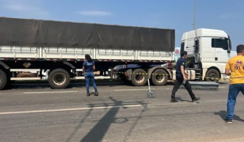Idosa de 68 anos morre após ser atropelada por carreta na BR-364, em Jaru
