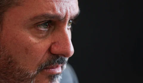 Flávio Dino anula afastamento e reintegra Andrei na PF hoje