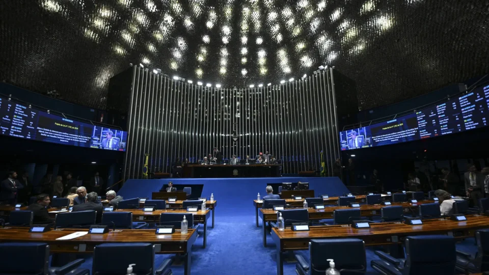 Datafolha: 34% dizem que apoio ao impeachment de ministros do STF aumenta chance de voto para senador