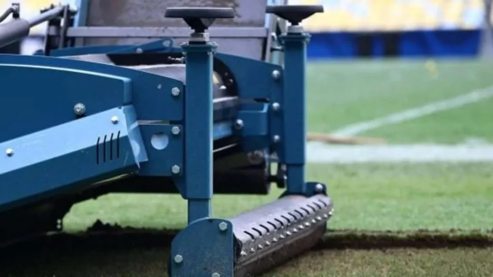 Maracanã inicia recuperação do gramado após jogo histórico da NFL no Rio