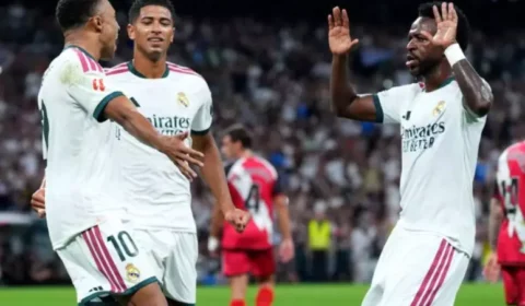 Real Madrid goleia o Rayo Vallecano por 4 a 1 e segue na cola do Barcelona