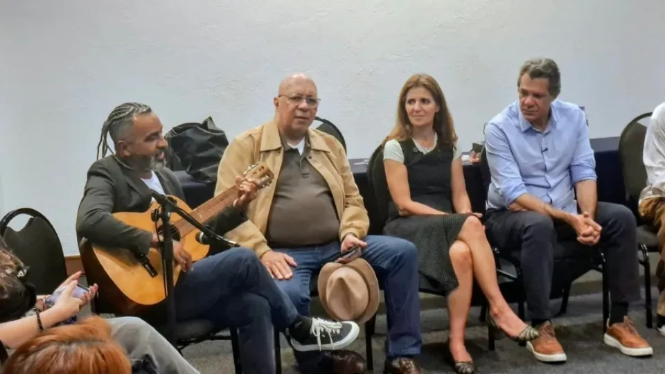 Haddad faz primeira agenda com evangélicos a 15 dias do primeiro turno em SP