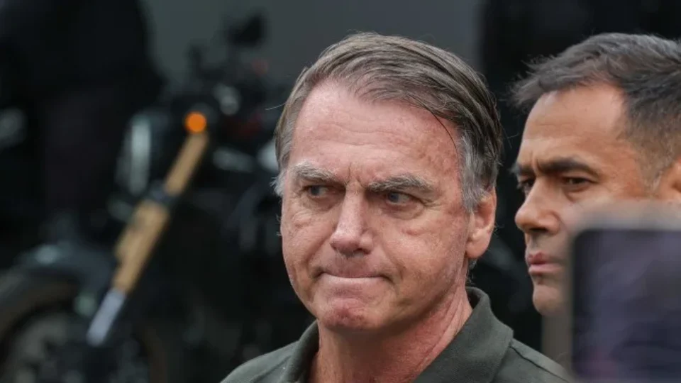 Defesa de Bolsonaro pede a Kassio suspensão de pena por tentativa de Golpe de Estado