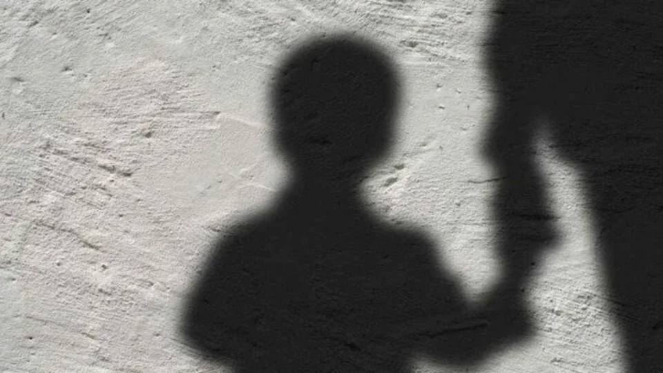 Megaoperação nos EUA resgata 79 crianças em Ohio e reacende buscas por desaparecidos