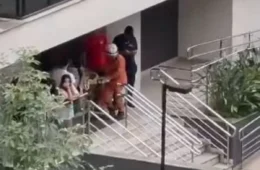 Filha é presa após esfaquear e matar a própria mãe no Recreio, no Rio