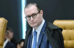 Zanin recusou convite de Vorcaro para degustação de uísque de R$ 3,3 milhões em Londres