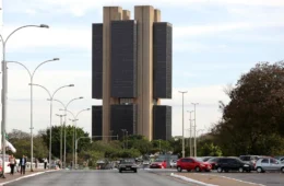Dívida bruta do governo sobe para 82,9% do PIB e chega a R$ 11,1 trilhões