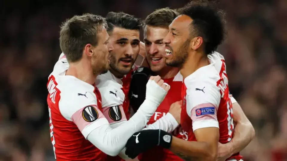 Arsenal domina Napoli e abre vantagem nas quartas da Liga Europa