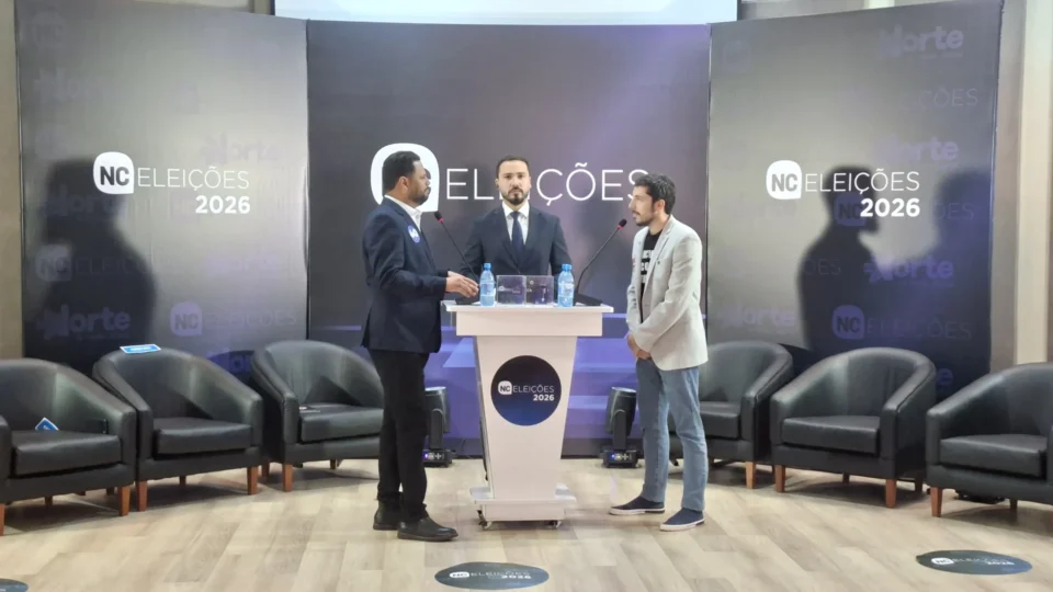 Debate da TV Norte reúne apenas Pedro Abib e Samuel Costa após desistências e ausências