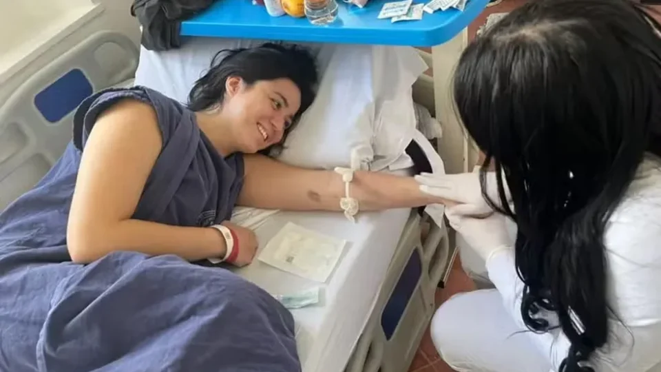 ‘Não quero morrer, quero parar de sentir dor’: jovem relata anos sem diagnóstico antes de pedir eutanásia
