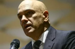 Viana pede ao TCU investigação sobre suposto uso de avião da FAB por Moraes