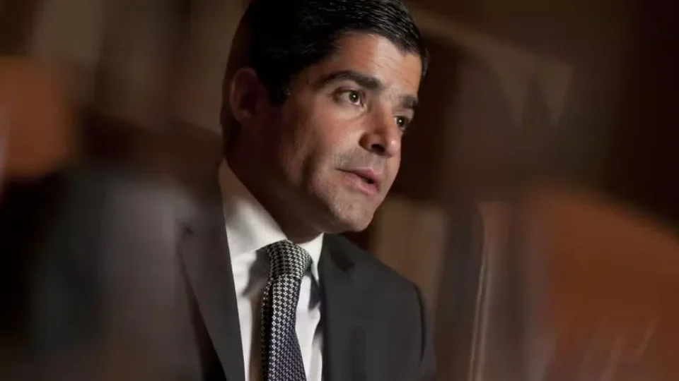 Nunes Marques nega pedido da PF para fazer buscas contra ACM Neto em investigação da Overclean