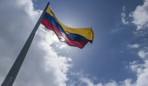 Venezuela desbloqueia sites de notícias após anos de restrições