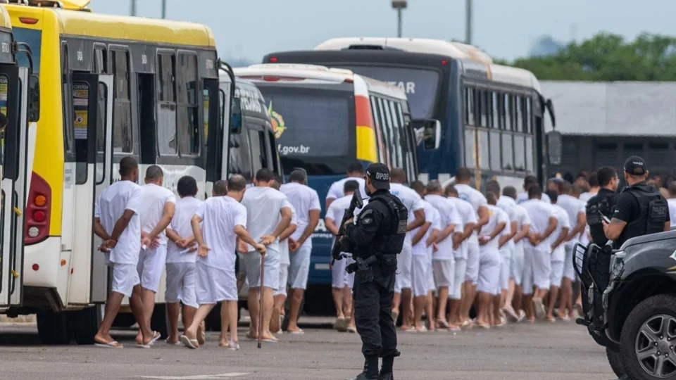 Seis detentos que não voltaram de saída temporária do Dia dos Pais são recapturados no DF