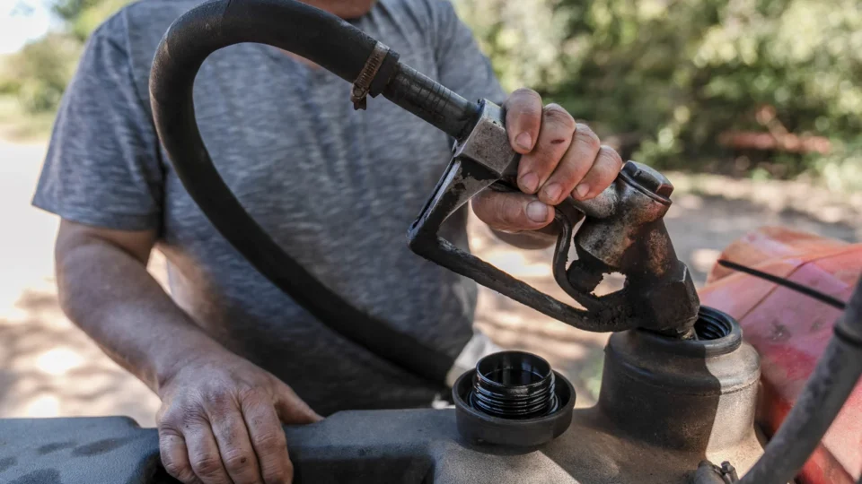 EUA discutem restrições ao diesel e Brasil entra em alerta por dependência das importações