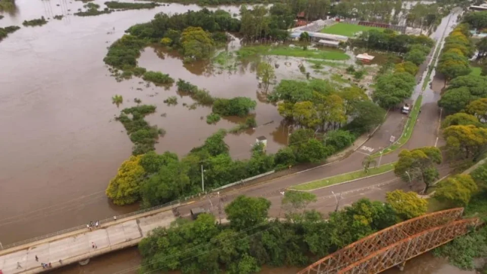 Rio Grande do Sul tem alerta para chuva, granizo e vento forte após temporal danificar 300 casas