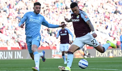 Aston Villa recebe Nottingham Forest em busca de mais uma vitória na Premier League